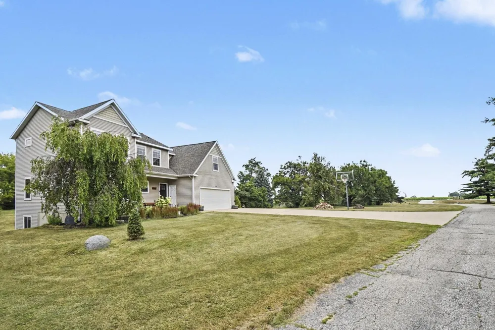 5544 100th Street SE Caledonia, MI 49316