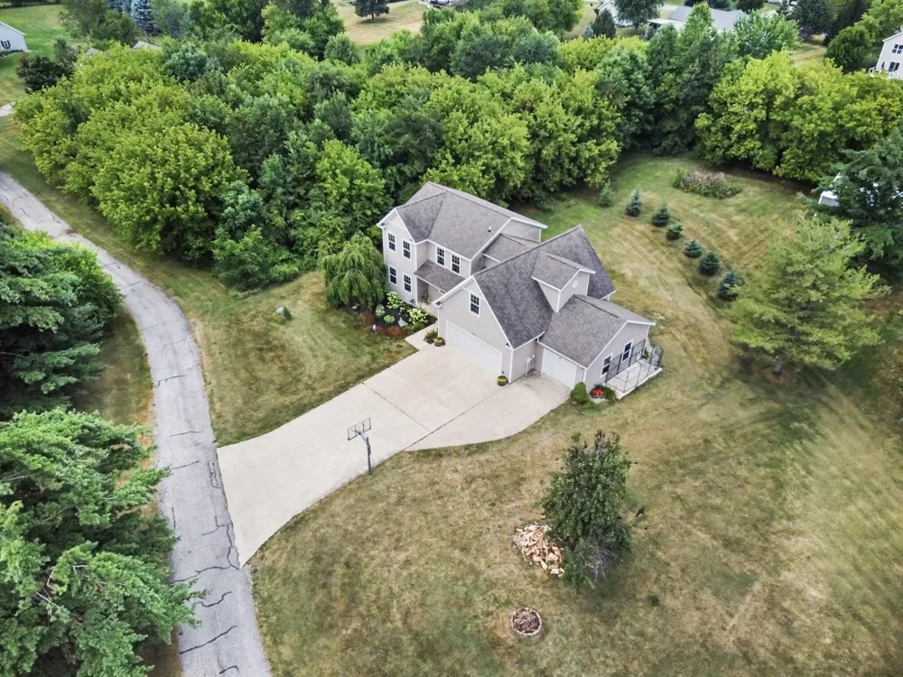 5544 100th Street SE Caledonia, MI 49316