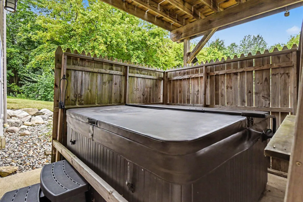 5544 100th Street SE Caledonia, MI 49316