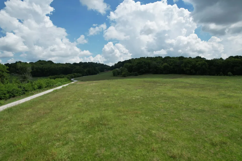 2006 Four Winds Pvt Ln Thompsons Station, TN 37179