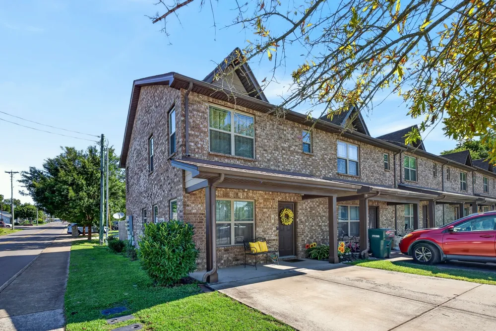 211 Cedar St #1 Lebanon, TN 37087