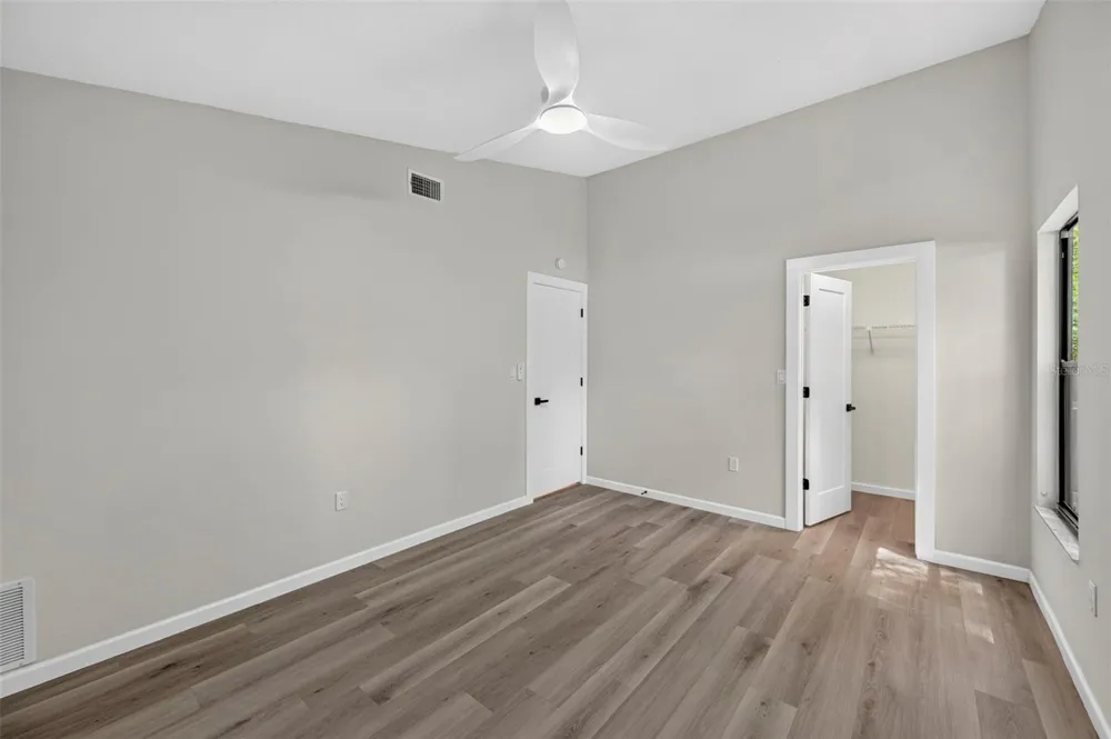647 BONNIE BOULEVARD Palm Harbor, FL 34684