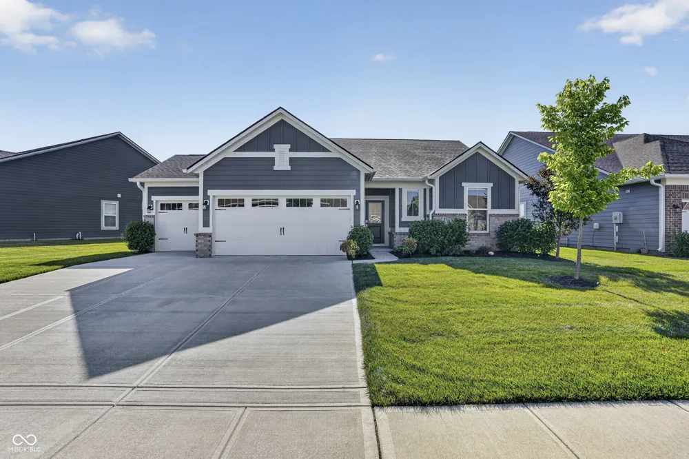 9703 Parkhurst Crossing McCordsville, IN 46055