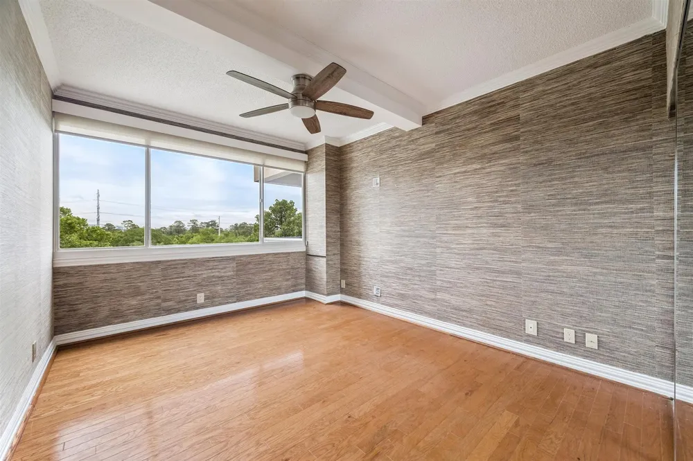 49 Briar Hollow Lane #504 Houston, TX 77027