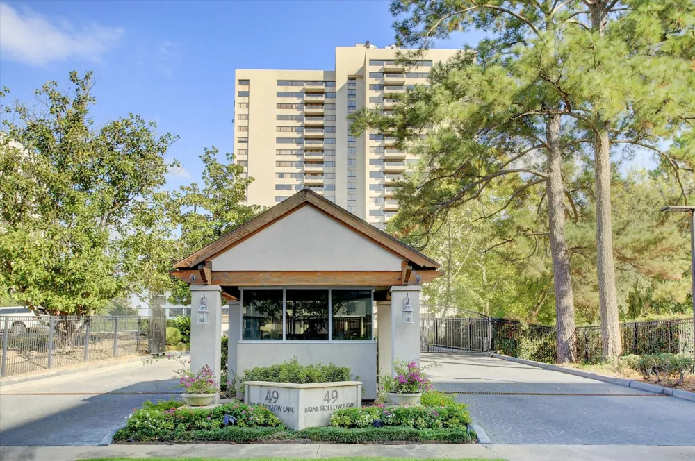 49 Briar Hollow Lane #504 Houston, TX 77027