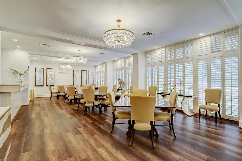 49 Briar Hollow Lane #504 Houston, TX 77027
