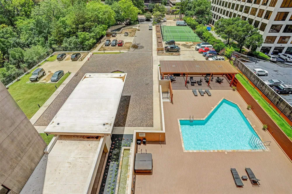 49 Briar Hollow Lane #504 Houston, TX 77027