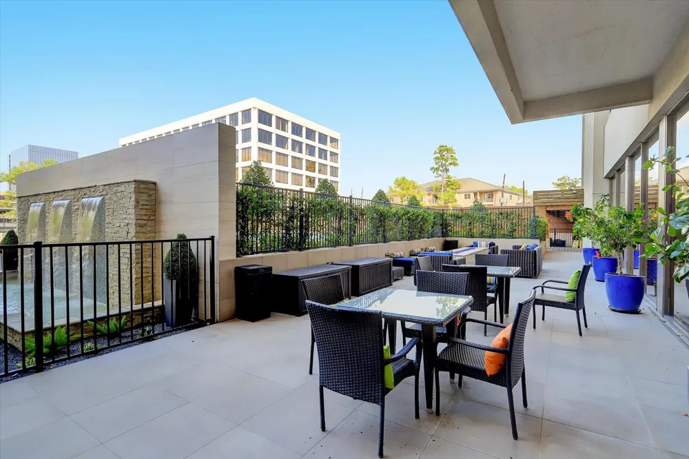 49 Briar Hollow Lane #504 Houston, TX 77027