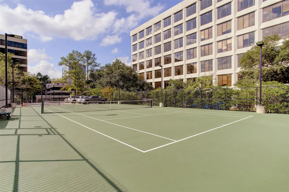 49 Briar Hollow Lane #504 Houston, TX 77027