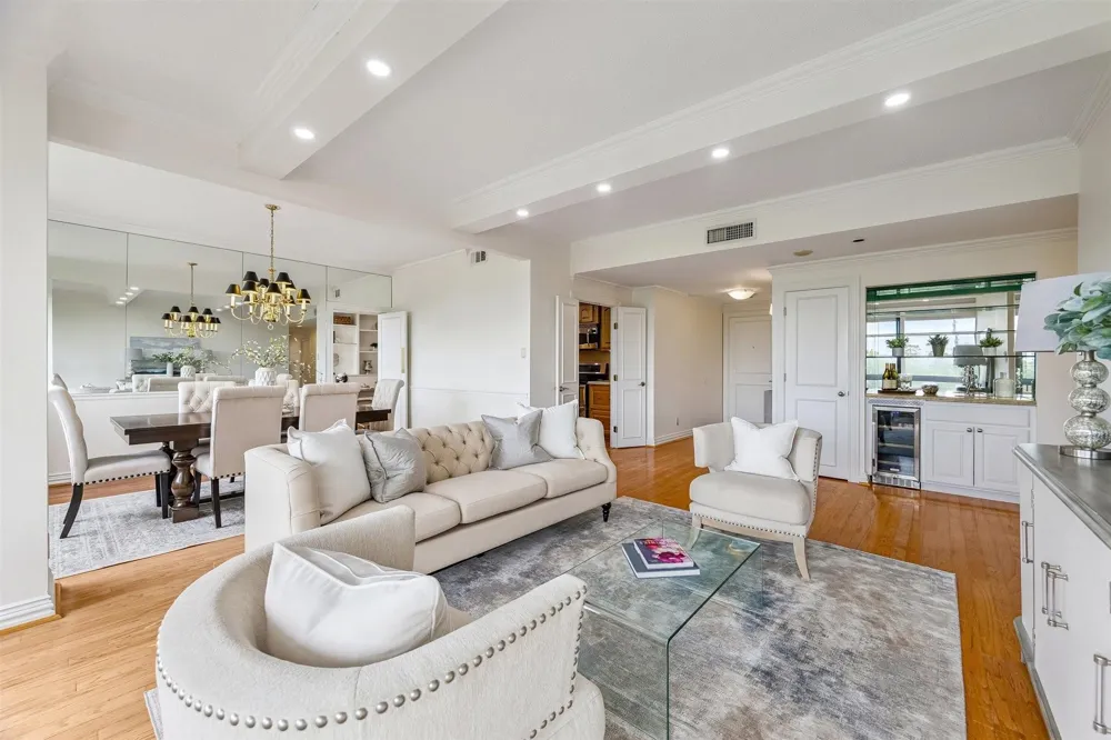 49 Briar Hollow Lane #504 Houston, TX 77027