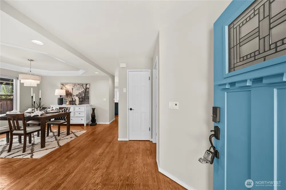 2712 57th Avenue SW Seattle, WA 98116