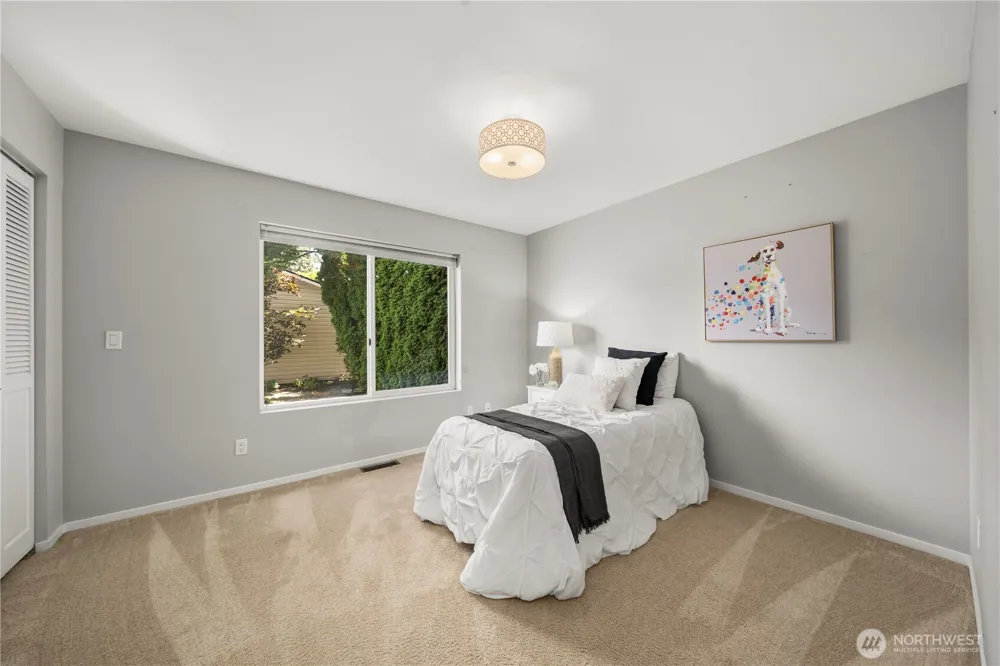 2712 57th Avenue SW Seattle, WA 98116