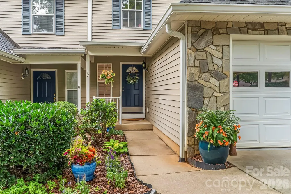 19 Willowick Drive Asheville, NC 28803