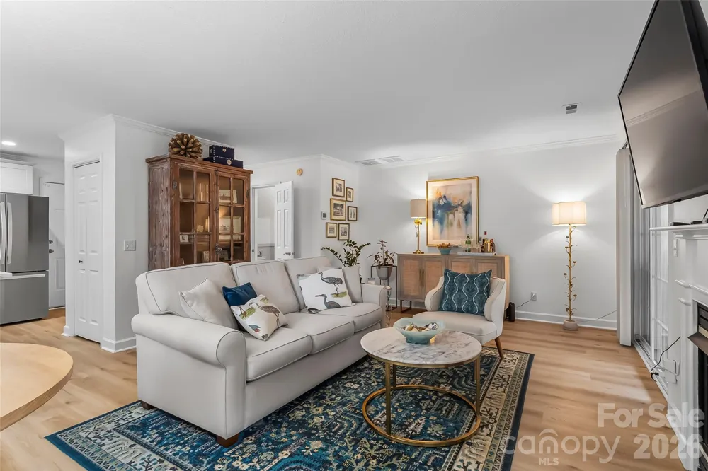 19 Willowick Drive Asheville, NC 28803