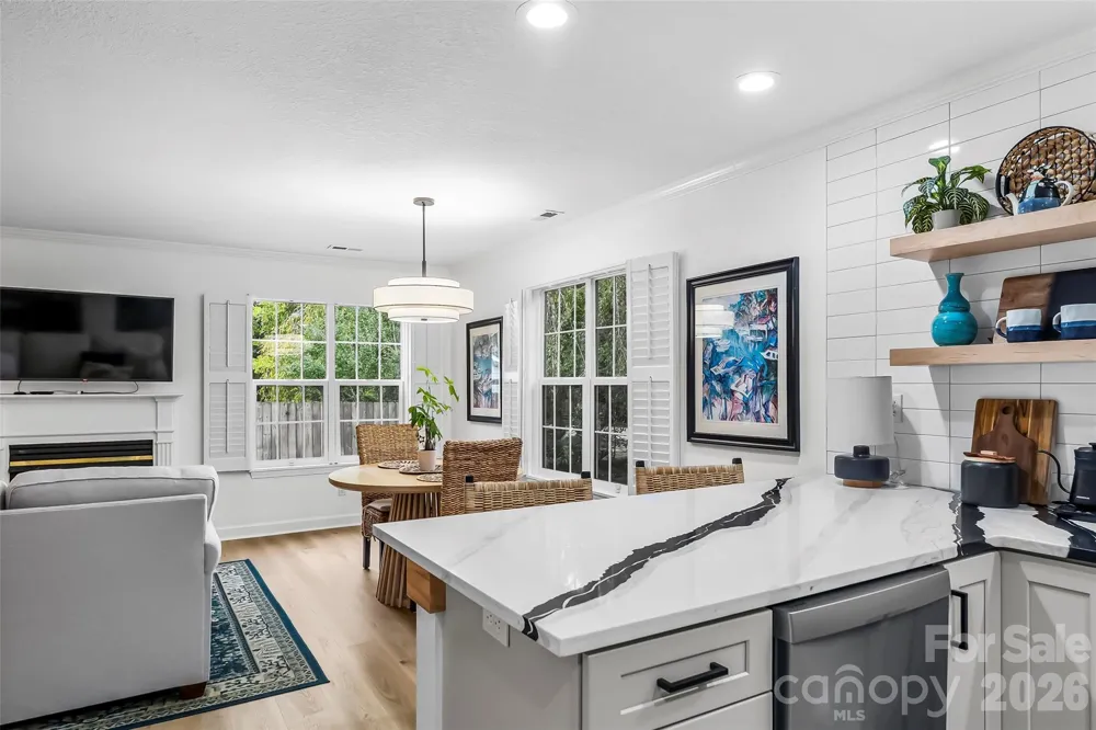 19 Willowick Drive Asheville, NC 28803