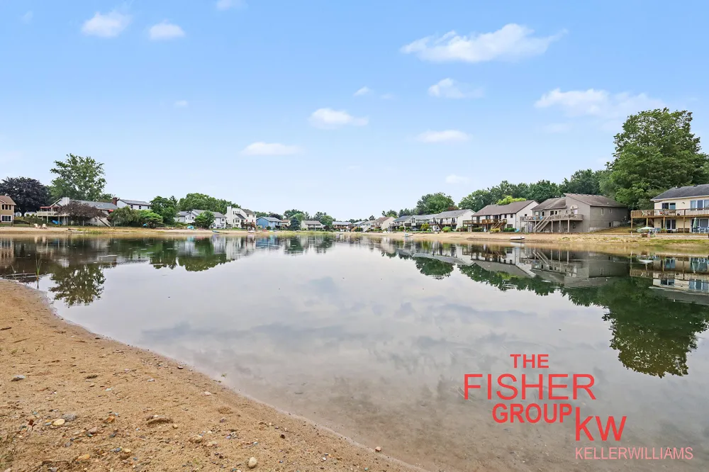 8504 Corsica Drive Jenison, MI 49428