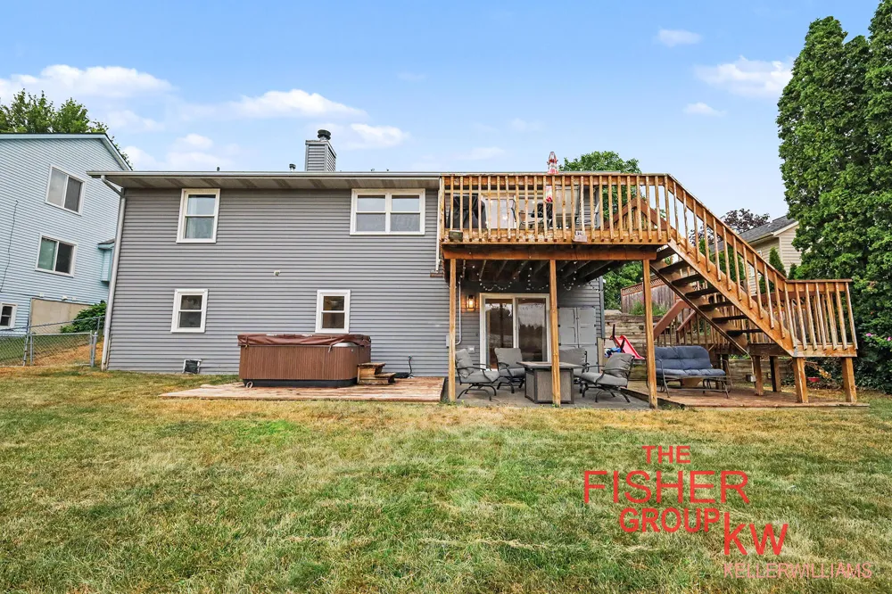 8504 Corsica Drive Jenison, MI 49428