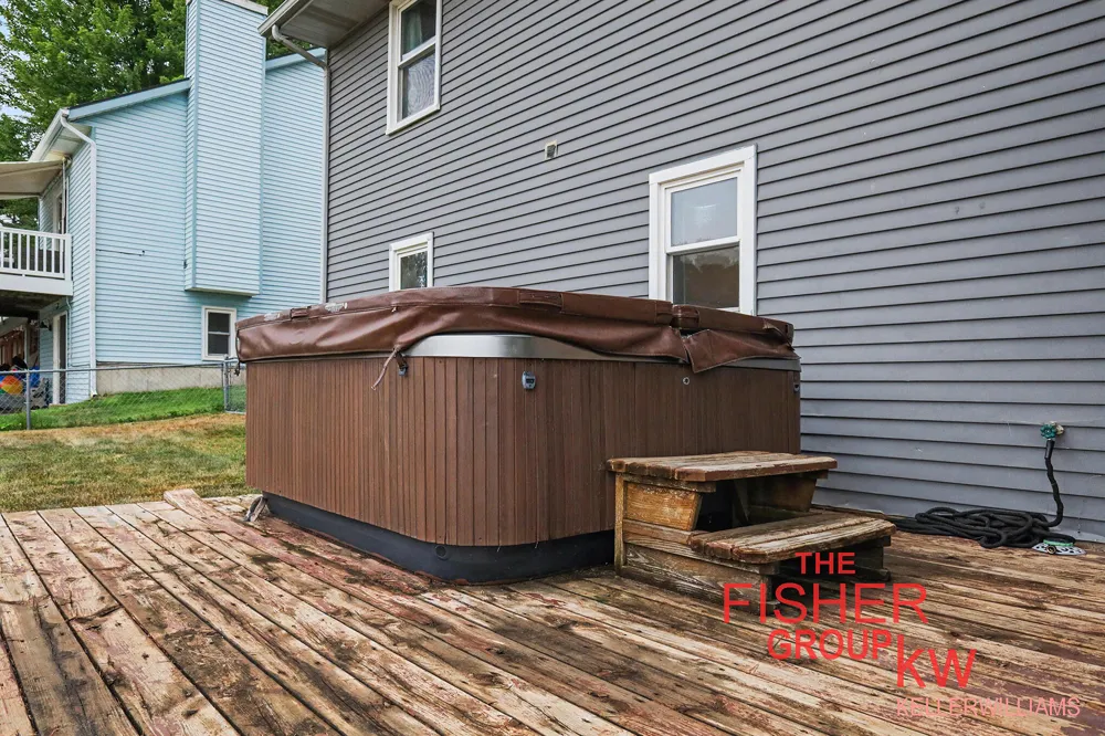 8504 Corsica Drive Jenison, MI 49428