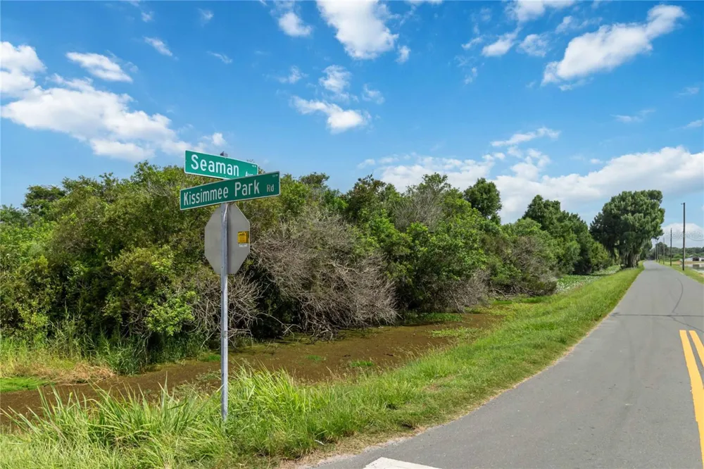 SEAMAN AVENUE St Cloud, FL 34772