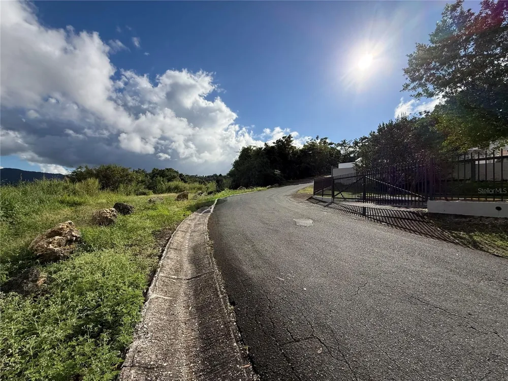 Carr 185 . #F Carolina, PR 00987
