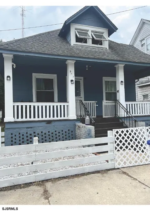 505 E Oak Street