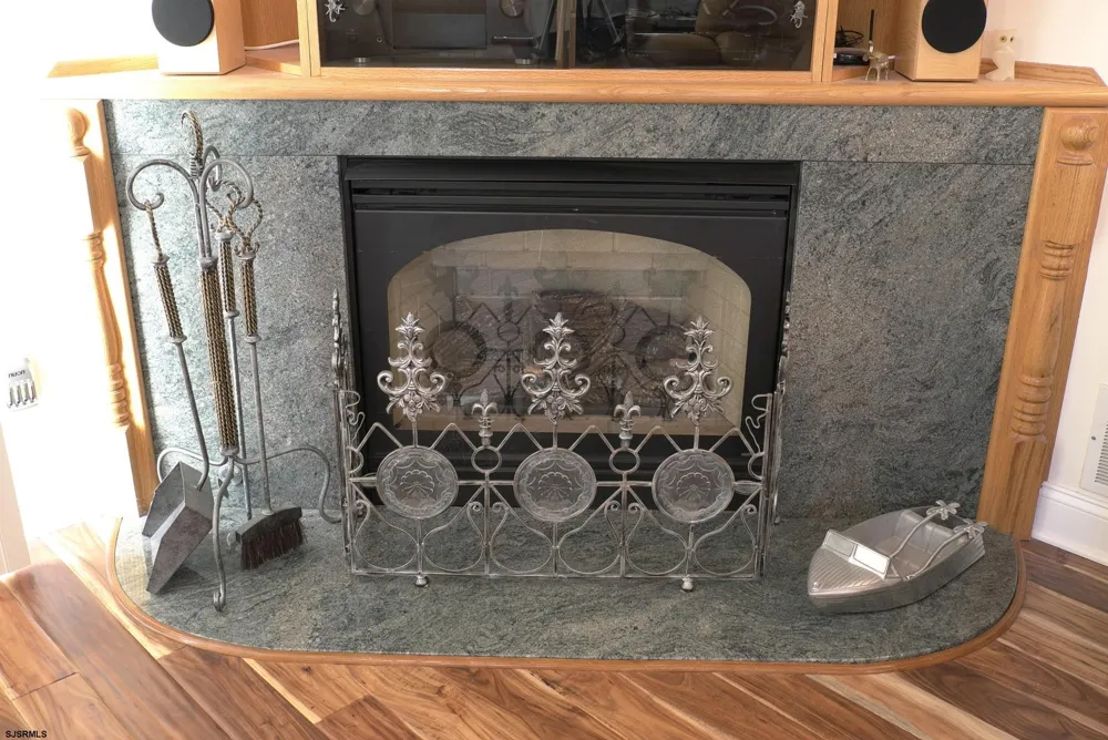 32 Manor Longport, NJ 08403