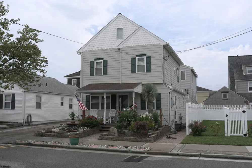 32 Manor Longport, NJ 08403