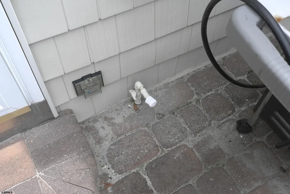 32 Manor Longport, NJ 08403
