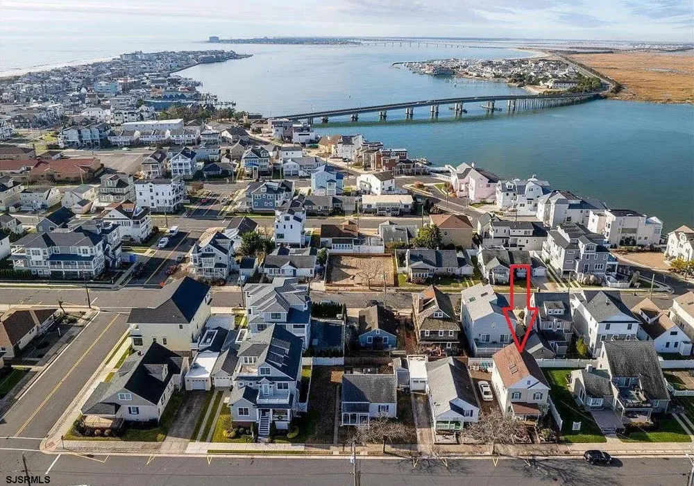 32 Manor Longport, NJ 08403