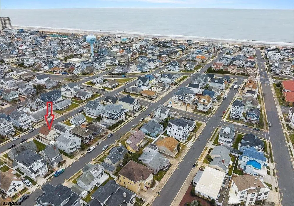 32 Manor Longport, NJ 08403