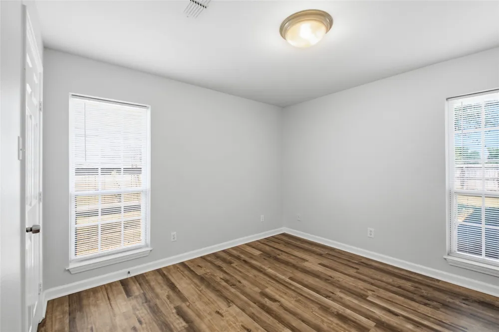 2323 Jodi Lane Gainesville, TX 76240