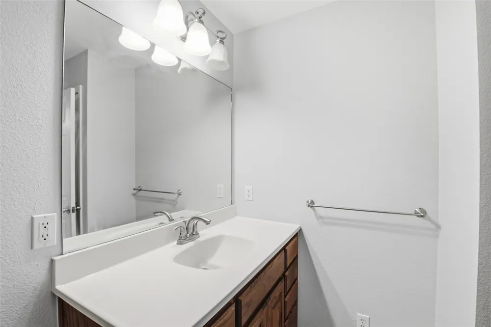 2323 Jodi Lane Gainesville, TX 76240