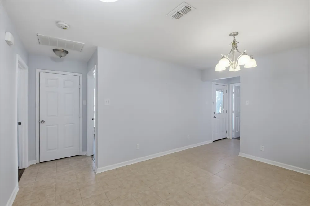 2323 Jodi Lane Gainesville, TX 76240
