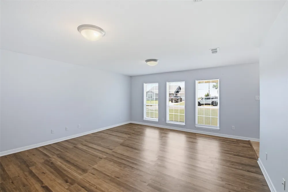 2323 Jodi Lane Gainesville, TX 76240