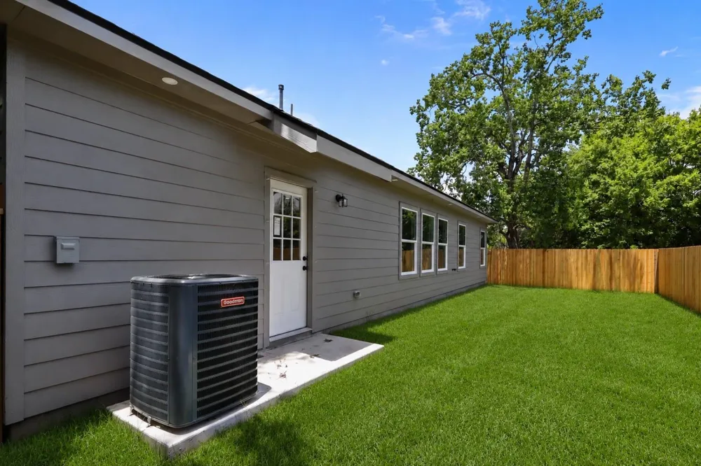 5815 Woodrow Street Texas City, TX 77591