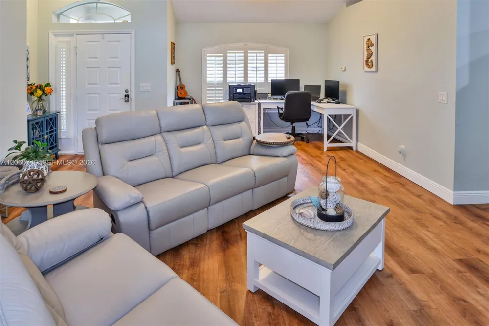 3447 Silverstone Court Plant City, FL 33566
