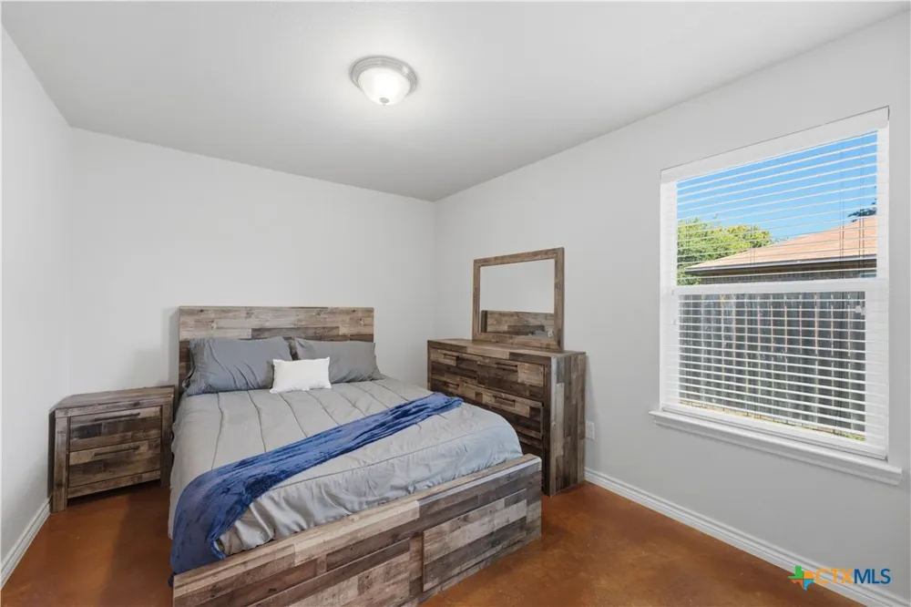 112 E Truman Avenue Copperas Cove, TX 76522