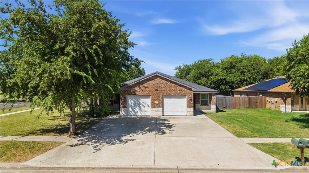 112 E Truman Avenue Copperas Cove, TX 76522