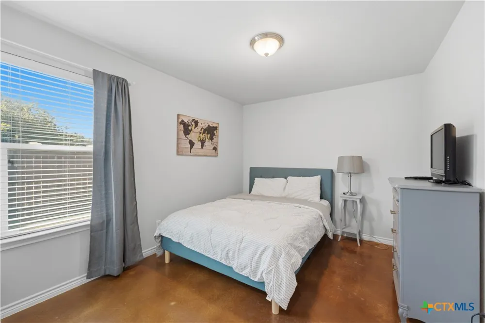 112 E Truman Avenue Copperas Cove, TX 76522