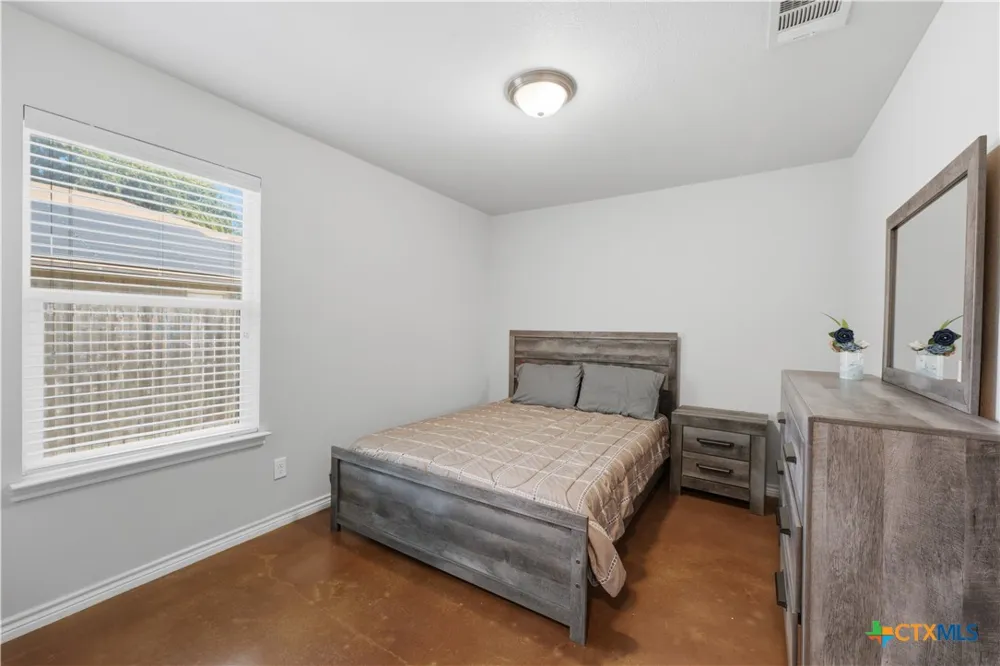 112 E Truman Avenue Copperas Cove, TX 76522