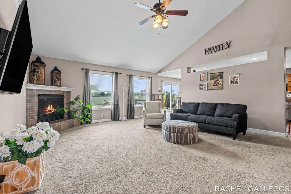 10699 Antelope Drive Zeeland, MI 49464