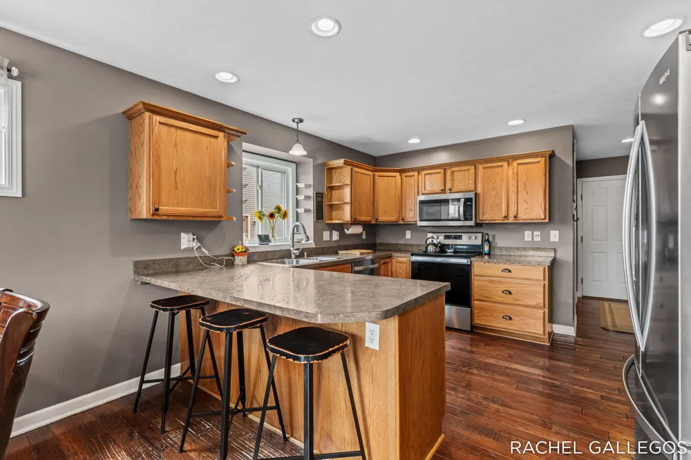10699 Antelope Drive Zeeland, MI 49464