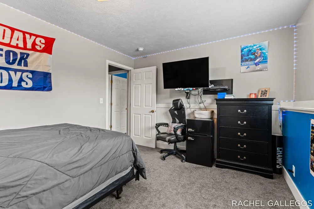 10699 Antelope Drive Zeeland, MI 49464