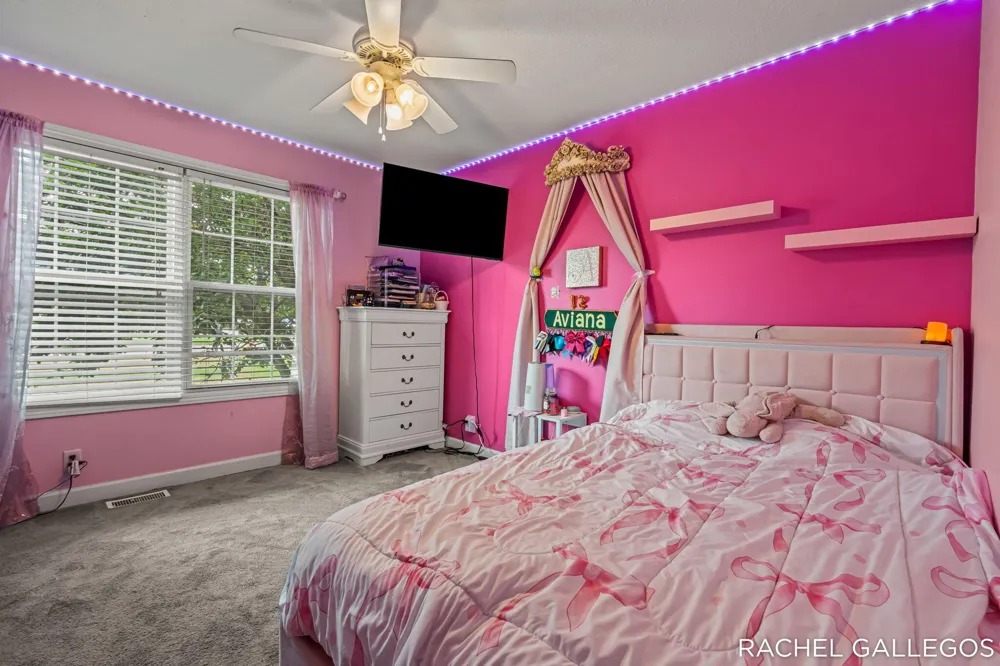 10699 Antelope Drive Zeeland, MI 49464