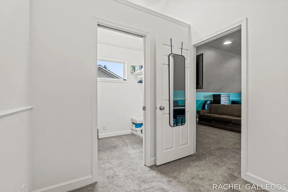 10699 Antelope Drive Zeeland, MI 49464