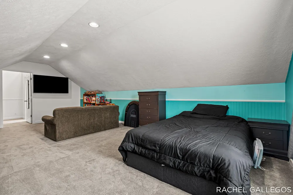 10699 Antelope Drive Zeeland, MI 49464