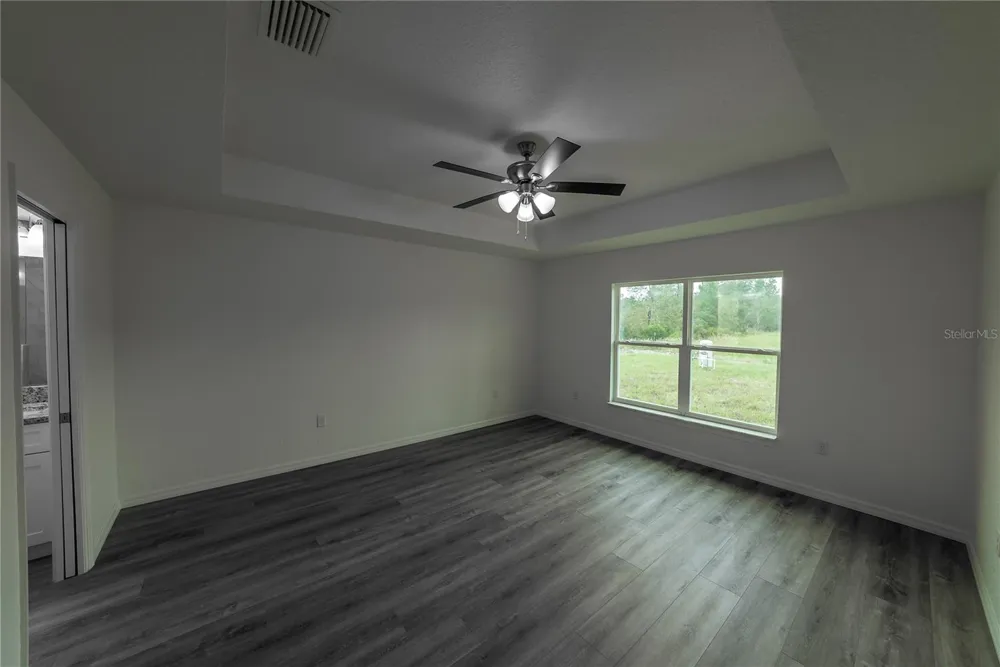 11 MALAUKA PASS Ocklawaha, FL 32179