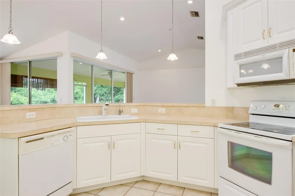 2991 GRANDVIEW DRIVE North Port, FL 34288