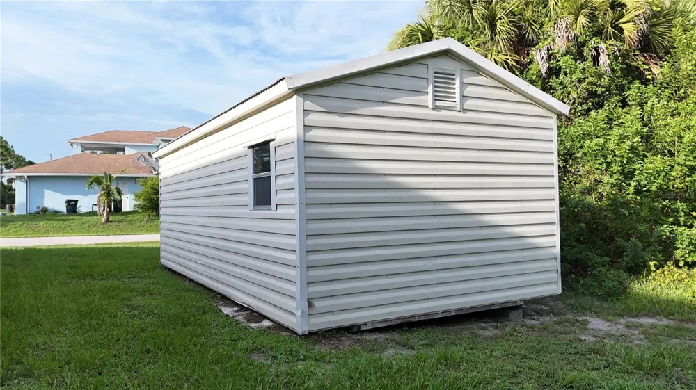 2991 GRANDVIEW DRIVE North Port, FL 34288