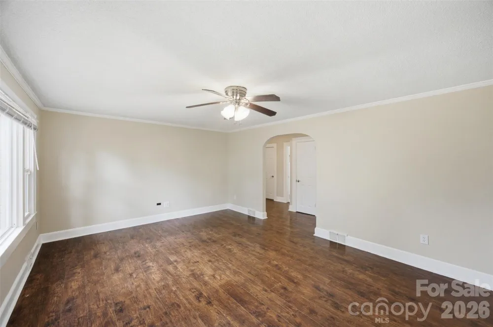 102 White Avenue Kannapolis, NC 28081